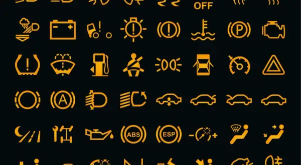 Żółta opis kontrolek na desce rozdzielczej: światła, akumulator, hamulec, silnik, ABS, ESP, ciśnienie w oponach, poduszka powietrzna, tempomat, klimatyzacja, wycieraczki, paliwo, pasy bezpieczeństwa, kontrola trakcji, skrzynia biegów, hamulec postojowy...